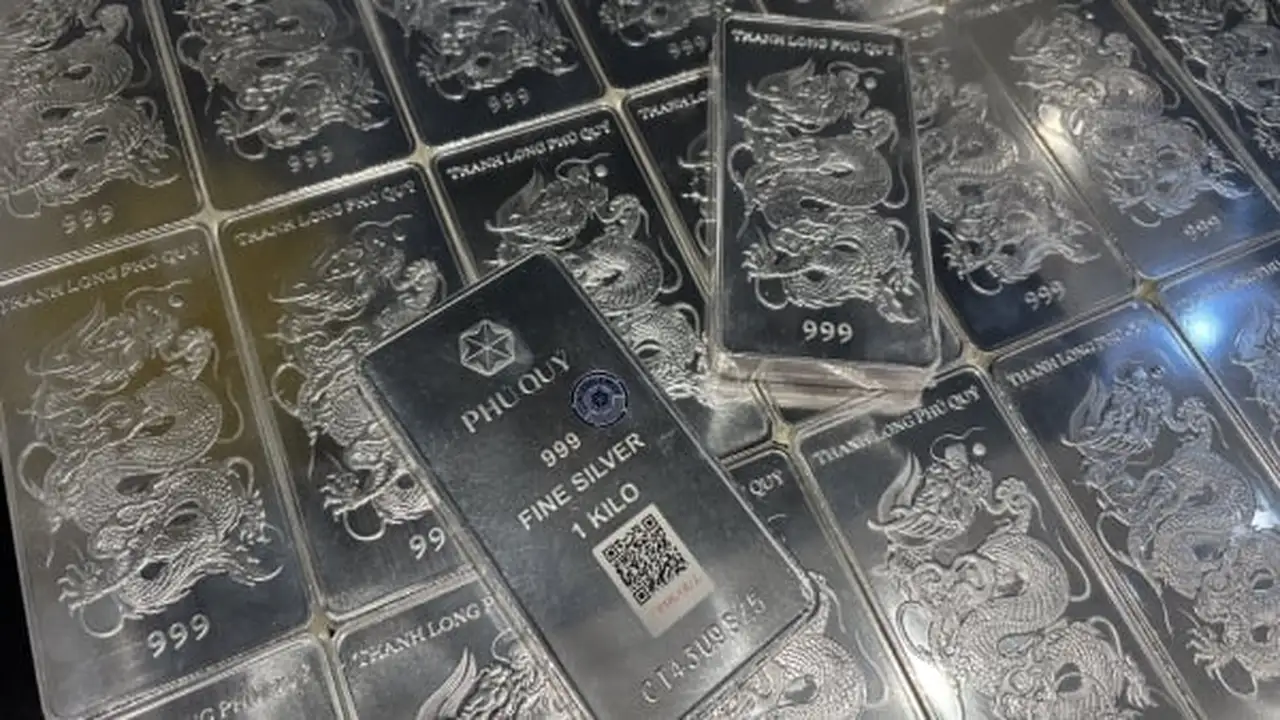 سعر الفضة يتراجع مجددًا في 7 يوليو 2026.